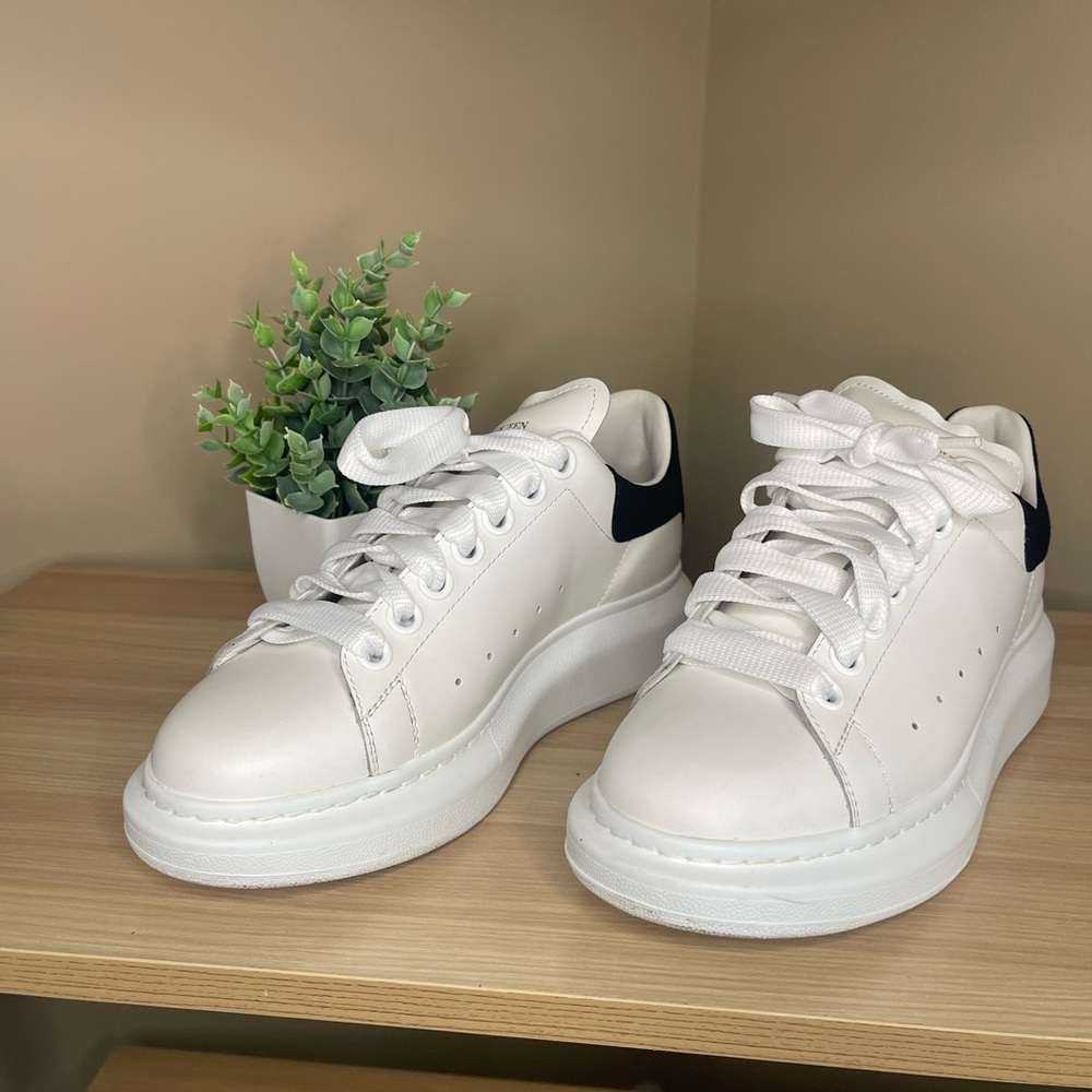 Alexander McQueen Oversized Sneaker